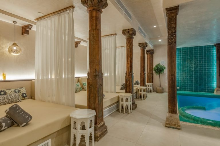 Instagram post from hotellaresidenciatarifa. This post is in position 1.