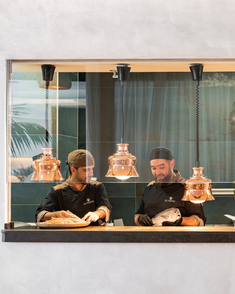 Instagram post from hotellaresidenciatarifa. This post is in position 1.